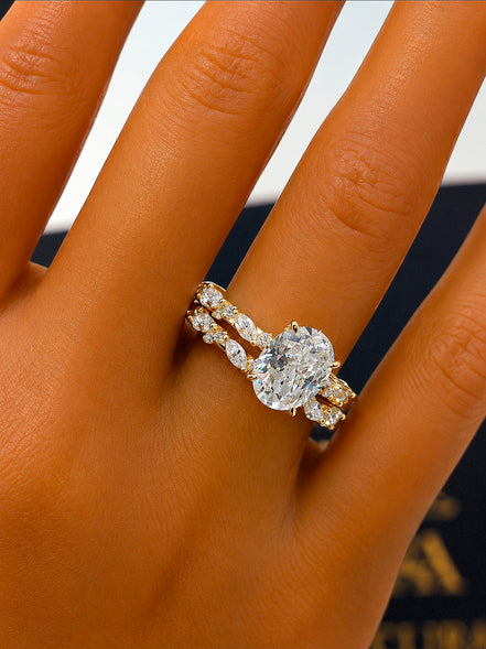 Aurielle Oval Moissanite Bridal Set